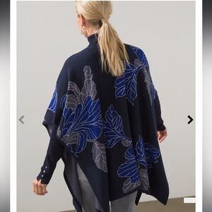 Like NEW Chicos Navy Blue Floral Ruana. Sz L/XL. Beautiful! Just too big 4 me:(